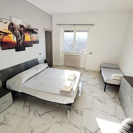 Intero Appartamento Casa Vacanze "Il Pino" Roma Infernetto Exteriér fotografie