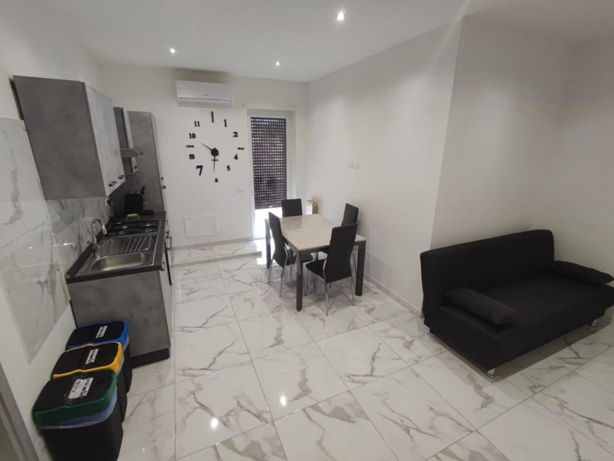 Intero Appartamento Casa Vacanze "Il Pino" Roma Infernetto Exteriér fotografie